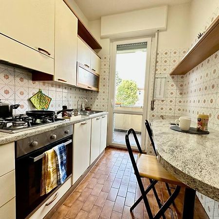 Low Cost Holiday An Business House And Free Park By Revenue House Como Dış mekan fotoğraf