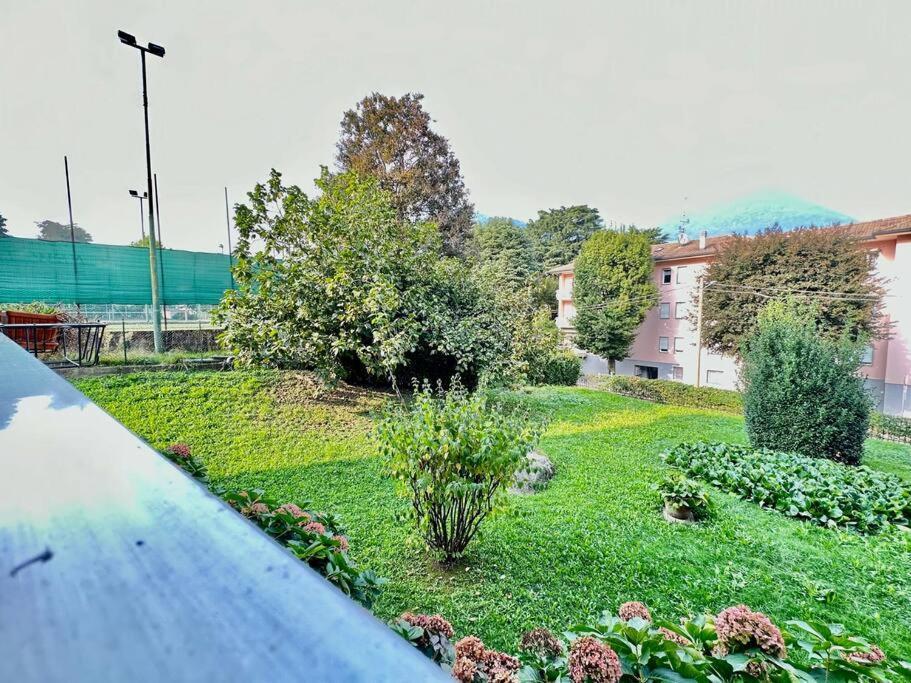 Low Cost Holiday An Business House And Free Park By Revenue House Como Dış mekan fotoğraf