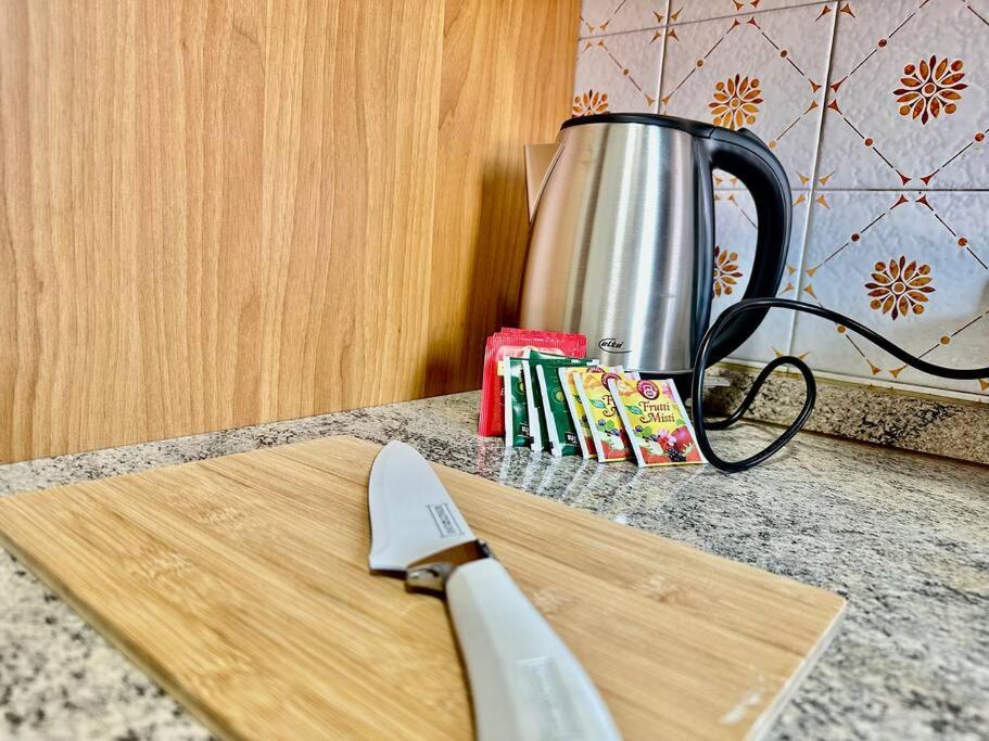 Low Cost Holiday An Business House And Free Park By Revenue House Como Dış mekan fotoğraf
